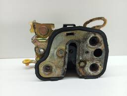 FECHADURA PORTA DIANTEIRA DIREITA CORSA 1996  A 2016 CLASSIC