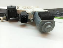 MAQUINA DE VIDRO DIANTEIRO DIREITO JAGUAR F-PACE 