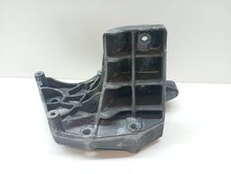 SUPORTE COMPRESSOR AR CORSA MONTA MERIVA 2003 2004 A 2012