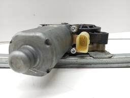 MÁQUINA DE VIDRO PORTA TRASEIRA ESQUERDA ZAFIRA 2002 A 2012