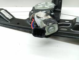 MÁQUINA DE VIDRO PORTA DIANTEIRA ESQ MOBI 17/ STRADA 20/ ELÉ