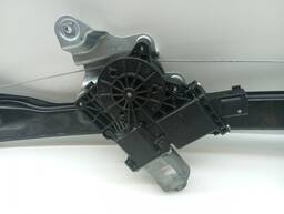 MÁQUINA DE VIDRO PORTA DIANTEIRA ESQUERDA TRACKER 14 A 2019