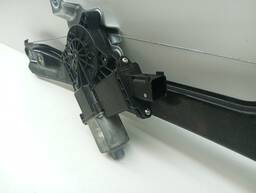 MÁQUINA DE VIDRO PORTA DIANTEIRA ESQUERDA TRACKER 14 A 2019