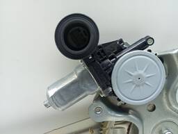 MÁQUINA DE VIDRO PORTA TRASEIRA DIREITA RAV4 2005 A 2012