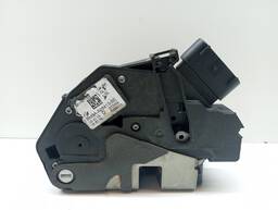 FECHADURA PORTA TRASEIRA ESQUERDA FOCUS 2014 2015 16 A 2019