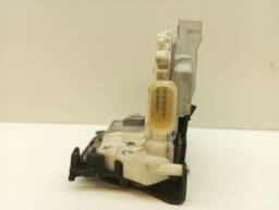 FECHADURA PORTA TRAS DIR AUDI A3 A1 A3 A4 2007/ JA68K0839016