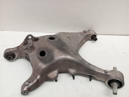 BANDEJA TRASEIRA ESQUERDA VOLVO XC60 T8 2018 2019 A 2023