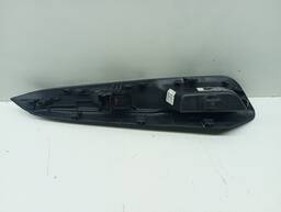 BOTÃO VIDRO TRASEIRO ESQUERDO NISSAN KICKS 2017 2018 A 2023