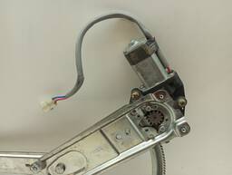 MÁQUINA DE VIDRO PORTA DIANTEIRA DIREITA CELTA 00 A 06 ELÉ