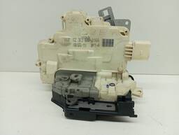 FECHADURA PORTA DIANTEIRA DIR TOUAREG 2011 A 2017 PASSAT 07/