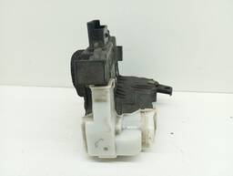 FECHADURA PORTA TRASEIRA DIREITA CADENZA 2011 2012 A 2016