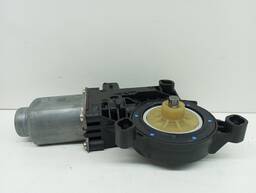 MOTOR VIDRO ELÉTRICO TRASEIRO DIREITO AMAROK 2011 2012 A 16