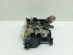 Fechadura Porta Dianteira Direita Audi A3 98 a 05 A AR