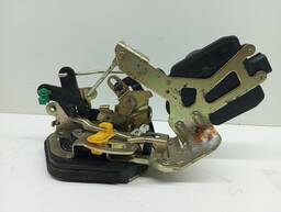 FECHADURA PORTA TRASEIRA DIREITA JAC J3 2011 A 2015 2 PÌNOS