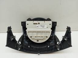 COMANDO AR NISSAN MARCH 2015 2016 A 2020