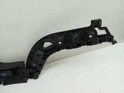 GUIA PARACHOQUE TRASEIRO ESQUERDO FLUENCE 2011 2012 A 2018