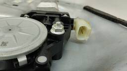 MÁQUINA DE VIDRO PORTA DIANTEIRA ESQUERDA KIA SOUL 10 A 2019