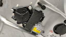 MAQUINA VIDRO DIANTEIRA DIREITA HYUNDAI GENESIS 2013 2014/