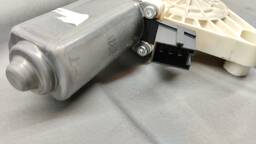 MÁQUINA DE VIDRO PORTA DIAN ESQ MERCEDES CLASSE B 08 A 11