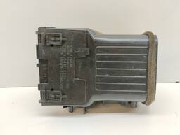 DIFUSOR AR CENTRAL ESQUERDO TOYOTA COROLLA 2009 2010 A 2014