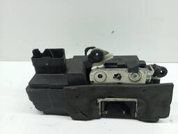 FECHADURA PORTA DIANTEIRA ESQUERDA PEUGEOT 206 207 S/TVA ELÉ