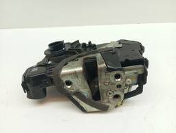 FECHADURA PORTA DE COROLLA 03/14 HILUX SW4 06/15 RAV4 07/18