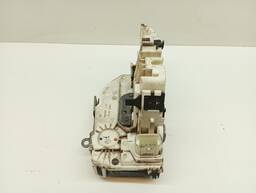 FECHADURA PORTA DIANTEIRA ESQUERDA JEEP RENEGADE TORO 15/..