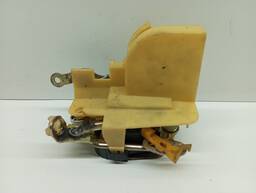 Fechadura Porta Dianteira Direita Corsa 1996 a 2016 Classic