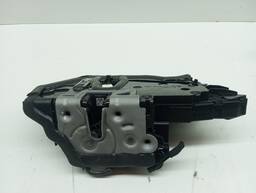 FECHADURA DIANTEIRA ESQUERDA BMW 118 2020 2021/