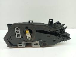 FECHADURA PORTA TRASEIRA ESQUERDA BMW 118 2020 2021/