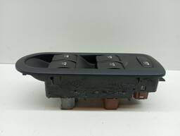 BOTÃO COMANDO VIDRO ELÉTRICO DIANTEIRO ESQUERDO SANDERO 2011