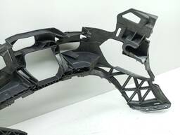 GUIA SUPORTE PARACHOQUE DIANTEIRO ESQUERDO C180 C200 2012/