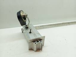 TRAVESSA DIANTEIRA INFERIOR VOLVO XC60 T8 2019 2020 A 2023