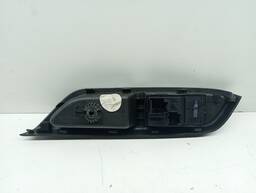 ACABAMENTO COM BOTÃO VIDRO DIR ORIGINAL GM ONIX PRISMA