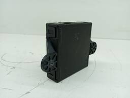 MÓDULO PORTA TRASEIRA ESQ MERCEDES C180 2012