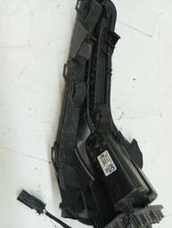 FAROL MILHA DIREITO CHEVROLET ONIX 2023 DETALHE