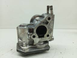 VÁLVULA EGR TOYOTA HILUX 3.0 2012 A 2015 DETALHE