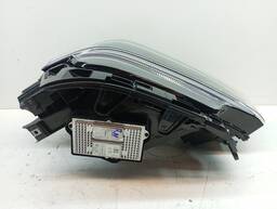 FAROL LADO DIREITO FUMÊ RAM 2500 3500 2019 A 2023