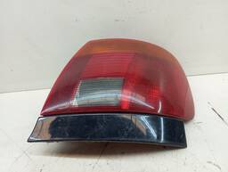 LANTERA TRASEIRA DIREITA AUDI A4 1994 1995 1996