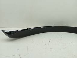 MOLDURA PARALAMA DIANTEIRO ESQUERDO RAM 2500 19/22 3500 22/