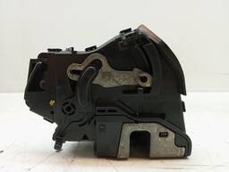 FECHADUR PORTA/TAMPA TRAS DI RAV4 07/12 COROLLA 09/14 2 PINO