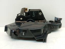 FECHADURA PORTA TRASEIRA DIR COROLLA 03 A 08 HILUX SW4 06/15