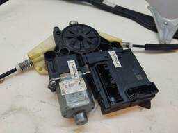 MÁQUINA DE VIDRO PORTA DIANTEIRA DIREITA GOLF BORA 00 A 2013