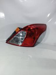 Lanterna Traseira Direita Versa 2012 2013 a 2020