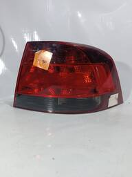 Lanterna Traseira Direita Voyage G5 Fume