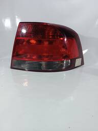 Lanterna Traseira Direita Voyage G5 Fume