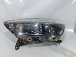 Farol Direito Captur 2017 2018 a 2024