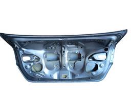 TAMPA TRASEIRA YARIS SEDAN 2019/ (DETALHE)