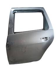 Porta Tras Esq Renault Duster 2017/2020 Oroch 2016/ (AVARIA)