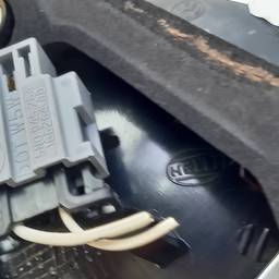 LANTERNA TRASEIRA DIREITA TIGUAN 2010 A 2011 (MALA)